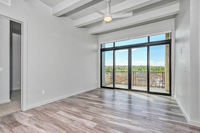 Building Photo - Luxury Condo steps from the Boise River an...