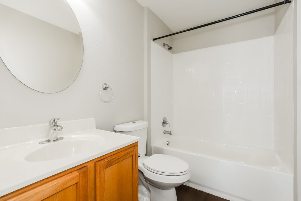 Building Photo - 9852 Ashburn Lake Dr