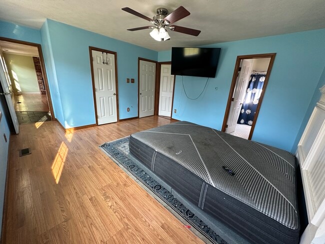 Building Photo - 6095 Anvil Ln
