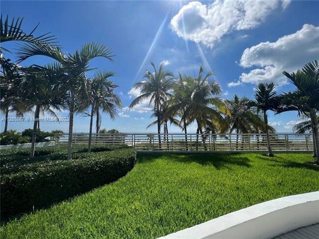Building Photo - 5161 Collins Ave