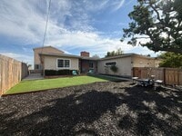 Building Photo - Large 5 Bed 3 Bath Home on East Falls - Popular Street Close to Campus!!!