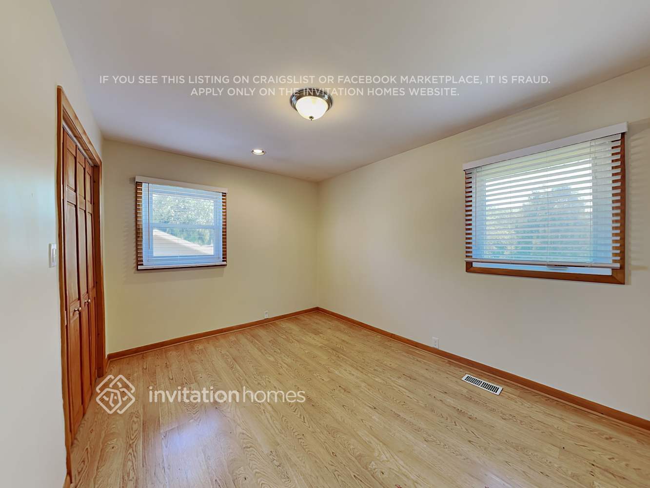 Building Photo - 327 Hemlock Ave