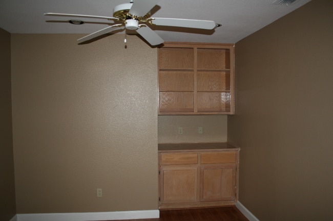 Building Photo - 1297 Canevari Dr