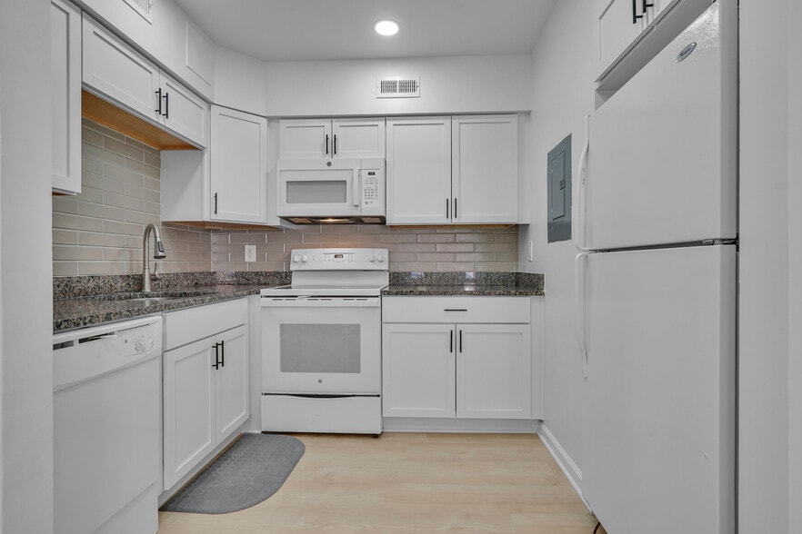 Building Photo - 3609 38th St NW