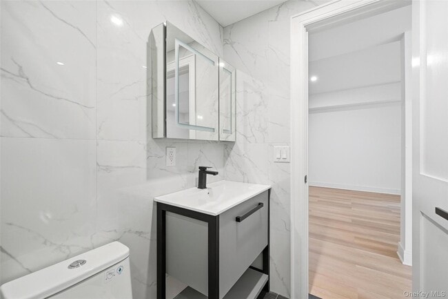 Building Photo - 67 Paulding Ln