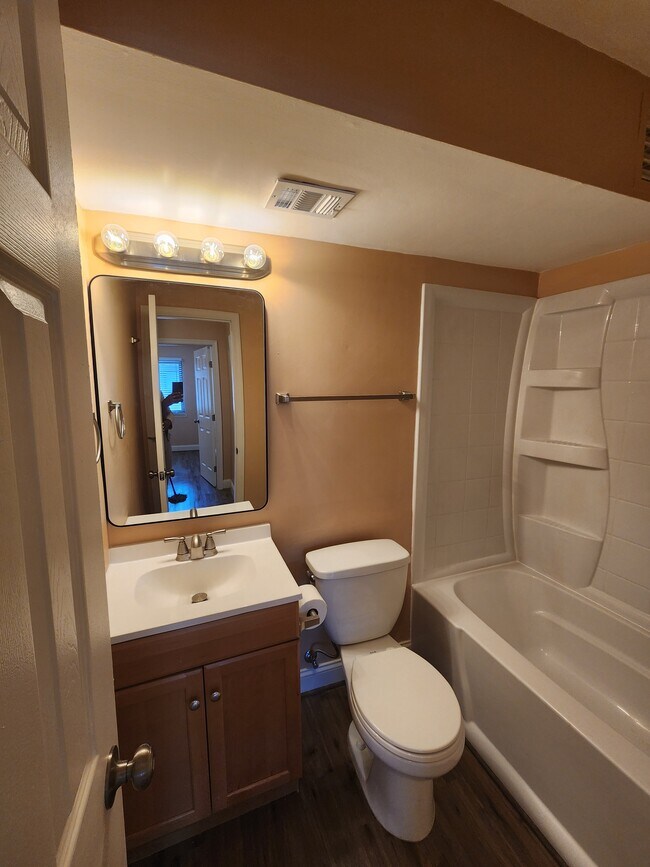 Bathroom - 8501 Inyo Ct