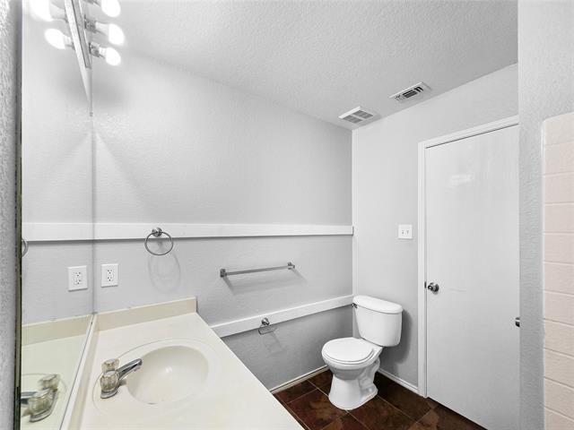Building Photo - 4561 Wheatland Dr