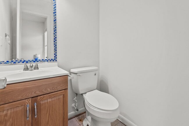 Building Photo - Virginia Beach Townhome