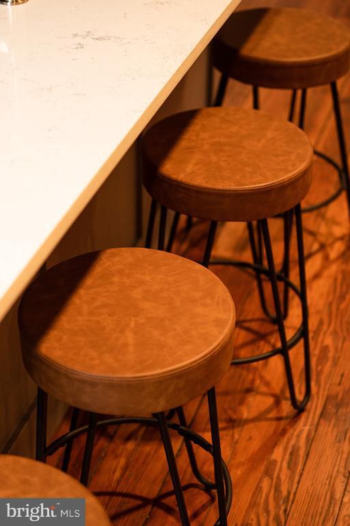 Building Photo - 437 W Grant St