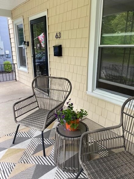 Building Photo - 63 Park Pl