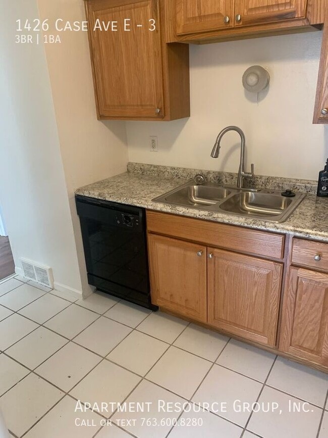 Building Photo - 1426 Case Ave E