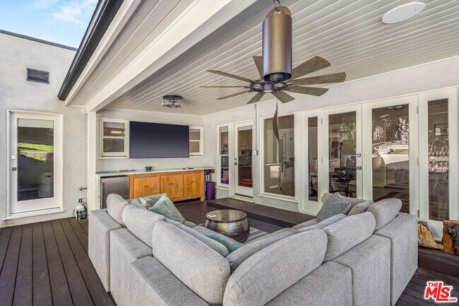 Building Photo - 1328 Londonderry View Dr