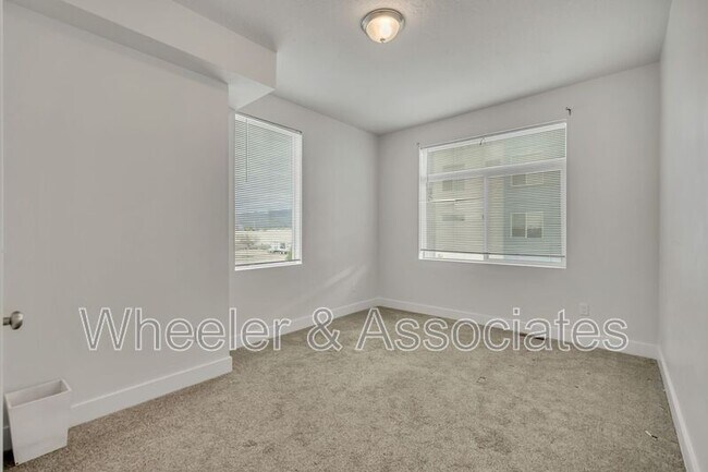 Building Photo - 3586 S Xenon Dr
