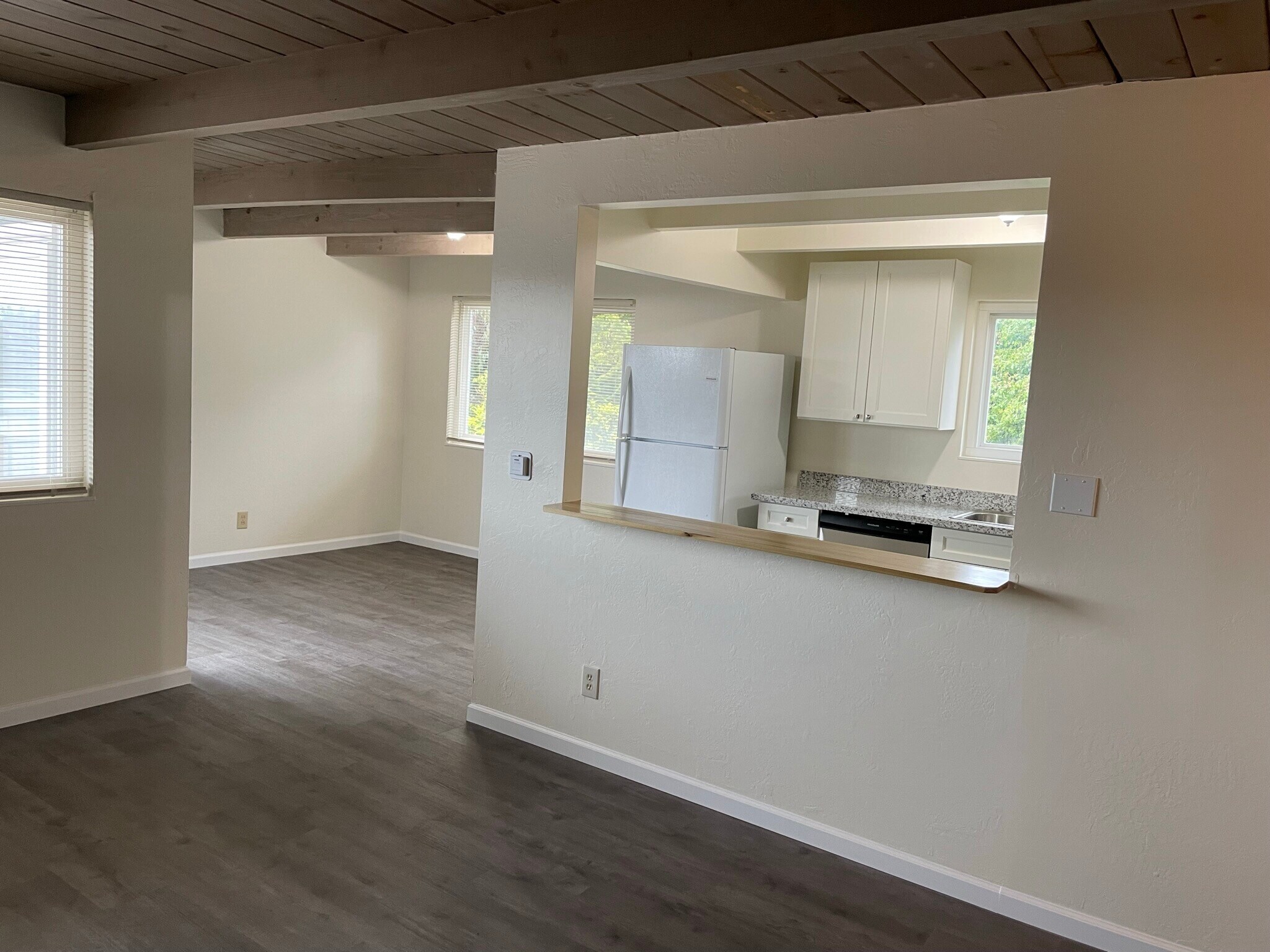 Building Photo - 830 Lexington Ave