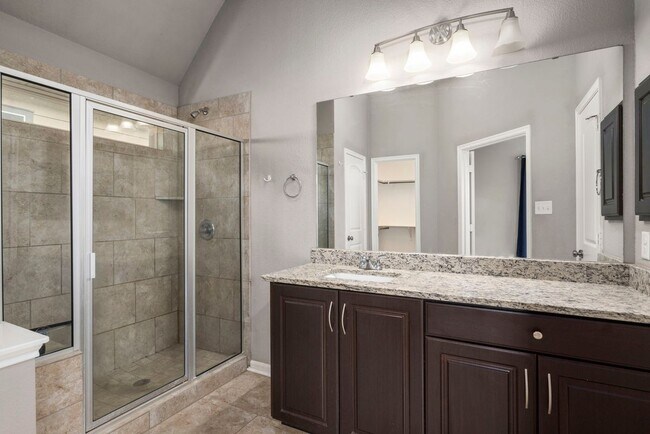 Building Photo - 2131 Naples Wy