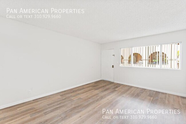 Building Photo - 10380 Almayo Ave