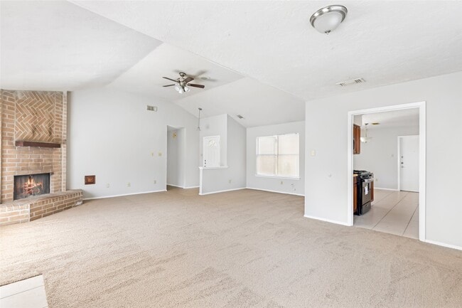 Building Photo - 7310 Maple Walk Dr