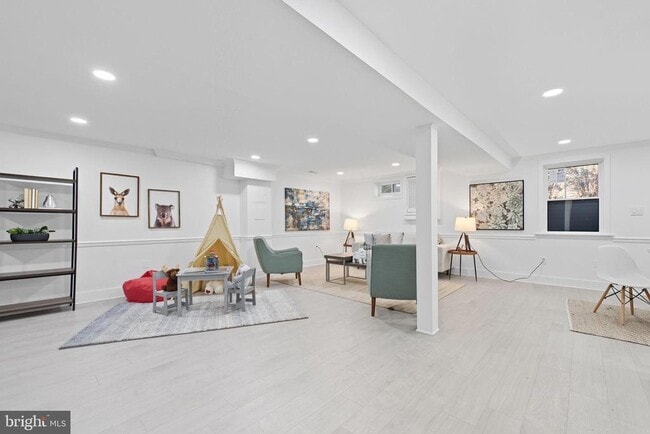 Building Photo - 2539 Gallows Rd