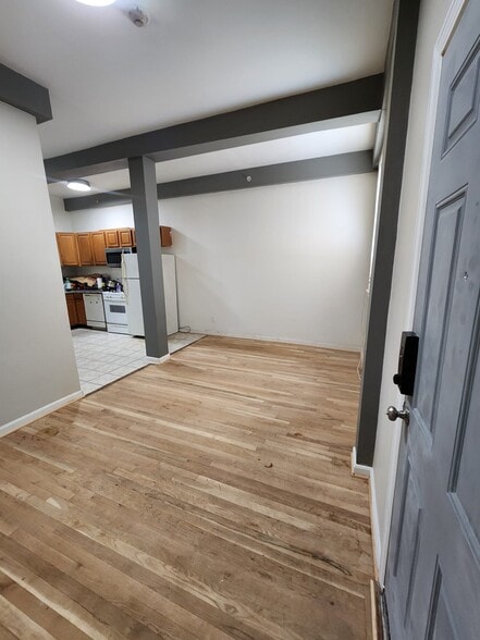 Living room - 110 Branch St