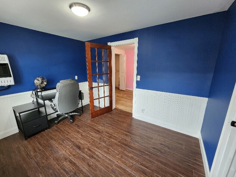 Building Photo - 11 First Street