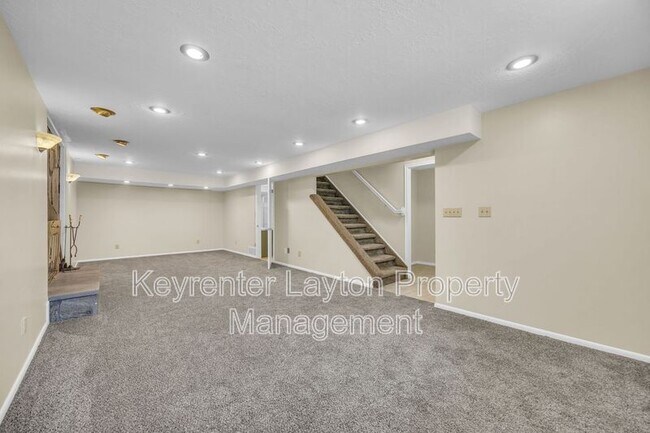 Building Photo - 2420 Bonneville Terrace Dr