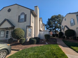 Building Photo - 5321 Bardith Cir