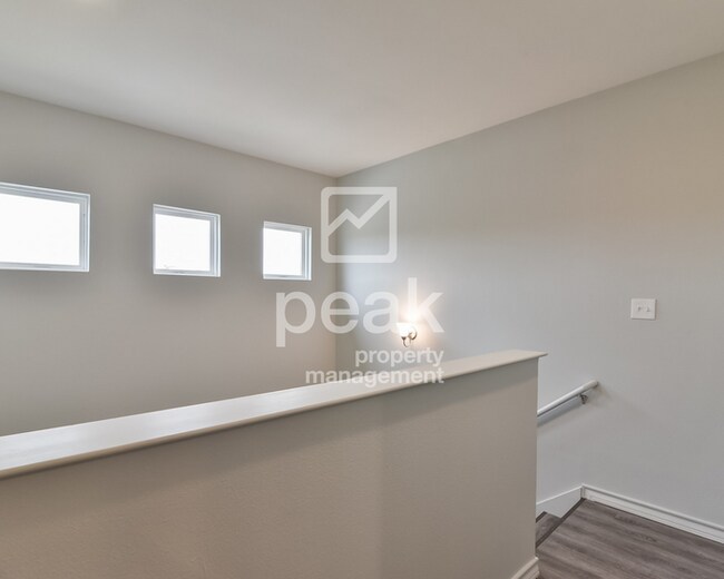 Building Photo - $1630! 3 Bed 2 1/2 Bath home in FORT WORTH! Free application through 8/10! See information in des...