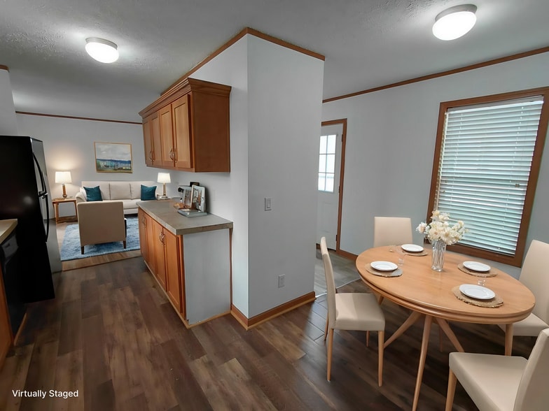 Building Photo - 2008 Heron Dr NW