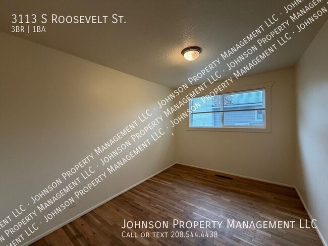 Building Photo - 3113 S Roosevelt St