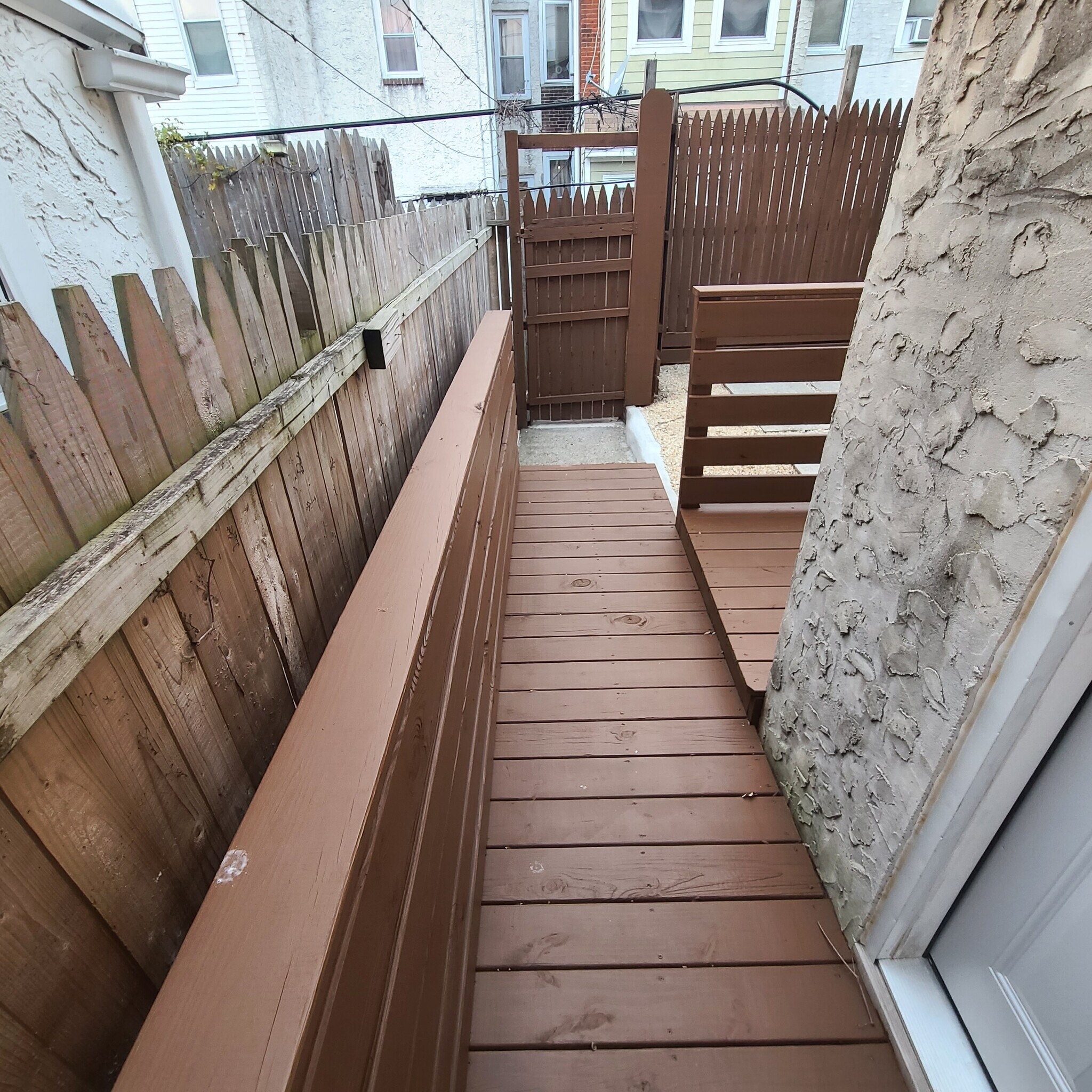 Building Photo - 1331 Narragansett St