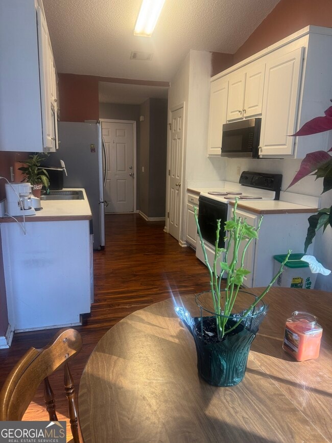 Building Photo - 1579 Madison Ct