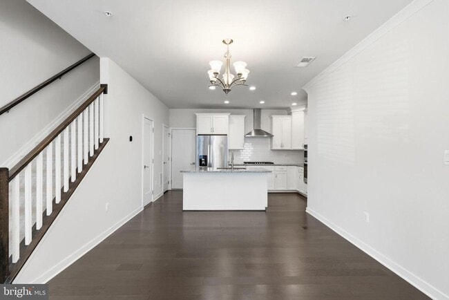 Building Photo - 43185 Mongold Square