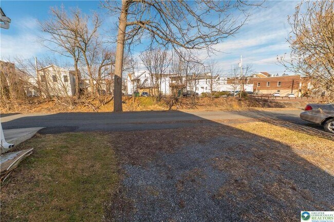 Building Photo - 343 Broad St