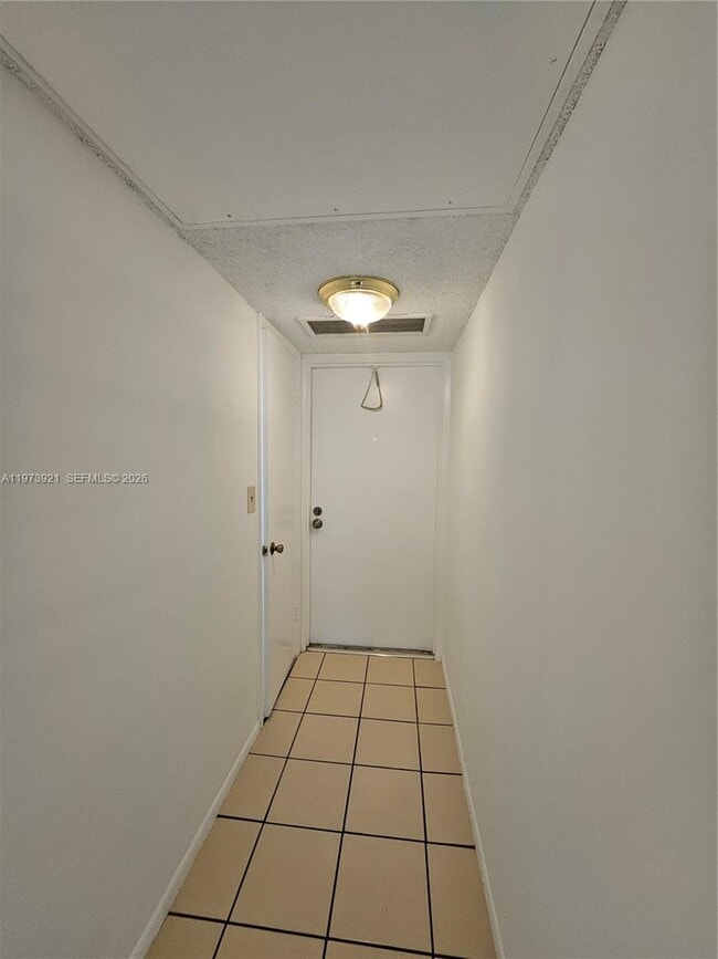 Building Photo - 7911 N Colony Cir