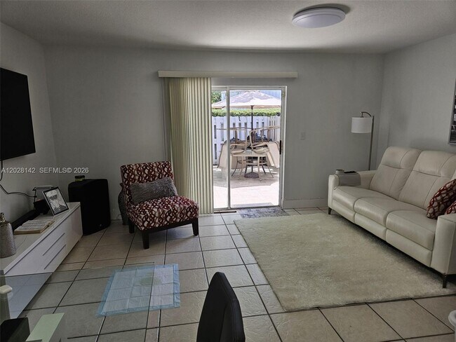 Building Photo - 8394 SW 152nd Ave Cir