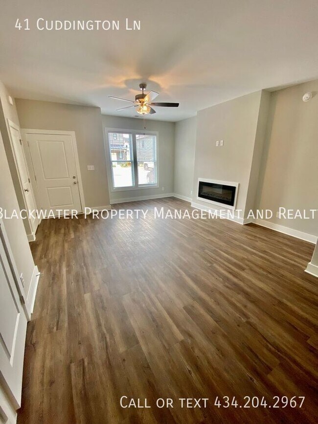 Building Photo - 41 Cuddington Ln