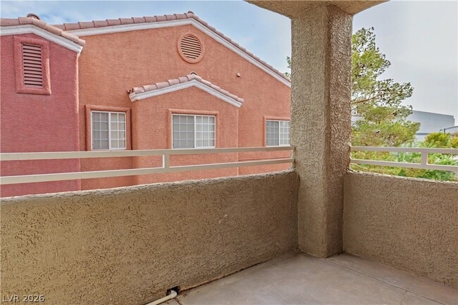 Building Photo - 4730 E Craig Rd