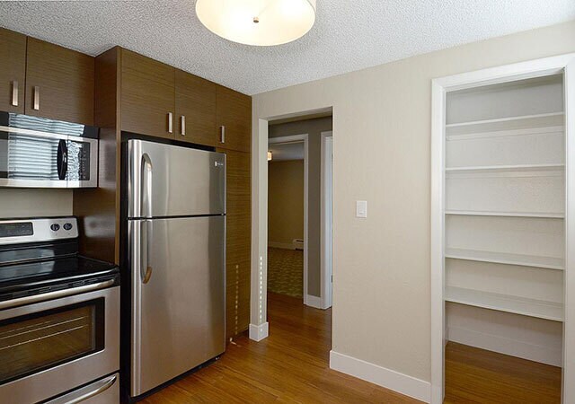 Building Photo - Boutique Apartments