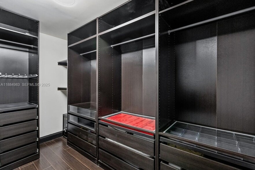 Building Photo - 2830 NE 56th Ct