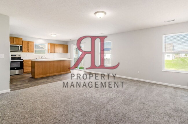 Building Photo - 5622 Branchville Dr