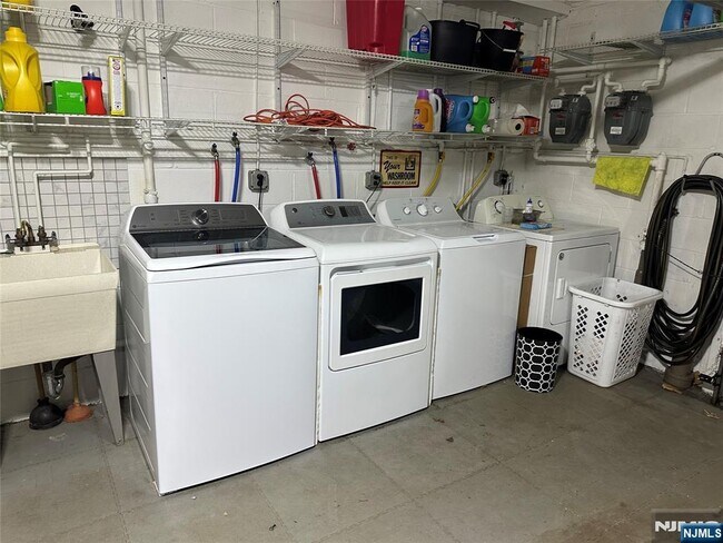 Building Photo - 531 US-1