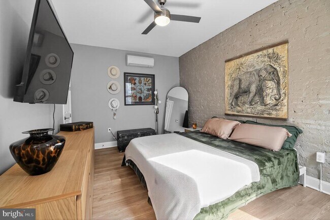 Building Photo - 459 Massachusetts Ave NW