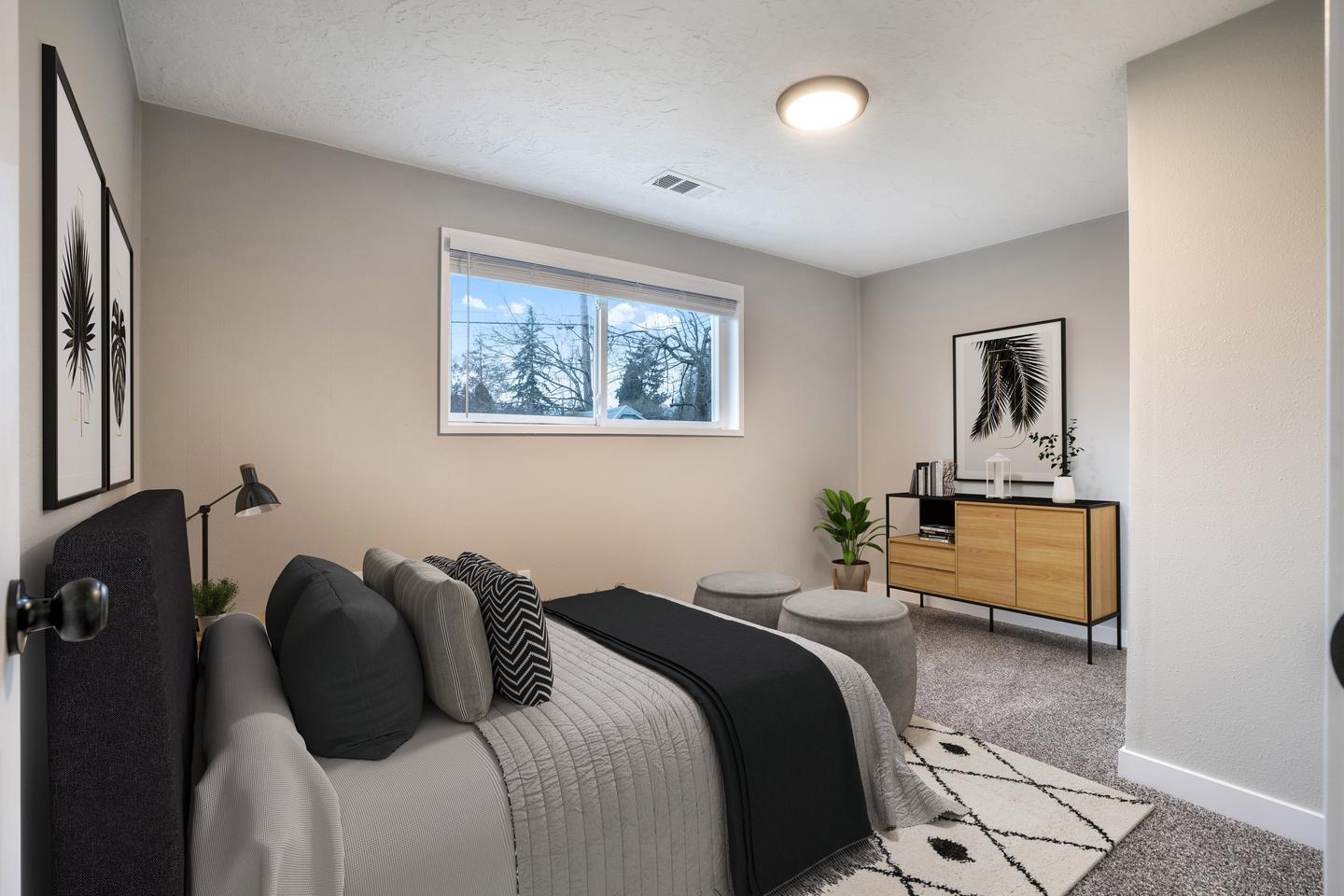 Building Photo - 13665 Sw Parkway