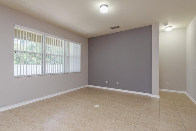 Building Photo - 4515 Fieldview Cir