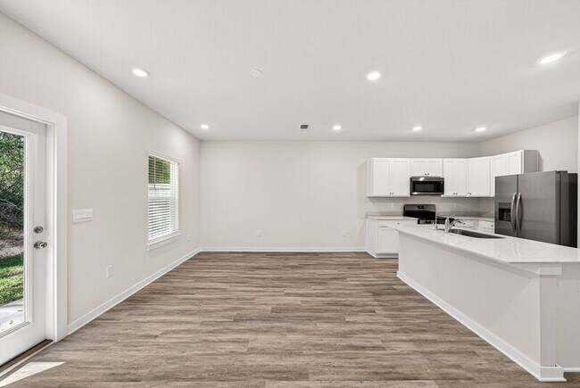 Building Photo - 51 S Main Deck Dr