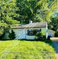 Building Photo - 2812 Riverview Ln