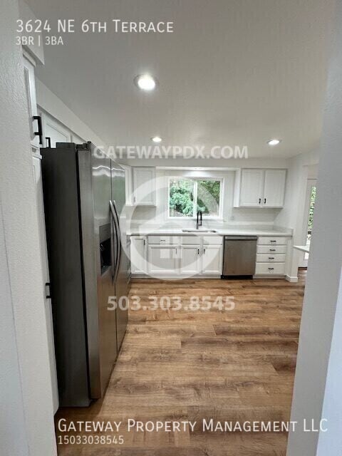 Building Photo - 3624 NE 6th Terrace