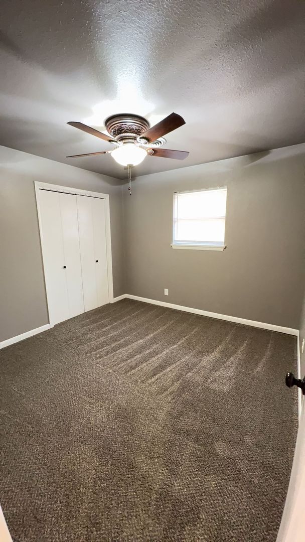 Building Photo - 1720 Pawhuska Ave