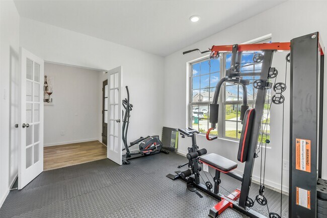 Building Photo - 3126 Stonebriar Dr
