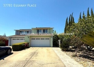 Building Photo - 37781 Essanay Pl